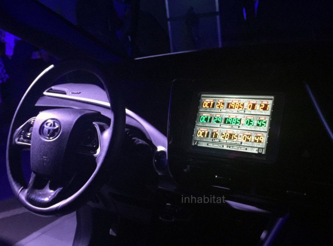 Toyota, Toyota Mirai, Back to the Future, Delorean, fuel cell vehicle, hydrogen, hydrogen fuel cell vehicle, green car, electric car, green transportation, mirai, christopher llloyd, michael j fox