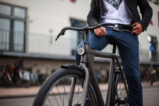 VANMOOF, E-bike, E-bikes, VANMOOF E-bike, green transportation, electric bikes, E-bike with GPS tracking, World's first intelligent bike