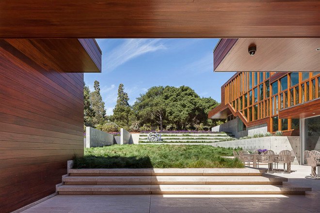 Vidalakis Residence, Swatt Miers Architects, swimming pool, natural materials, residential architecture, natural light, wooden frames, natural ventilation, green envelope, double-height spaces, daylit spaces