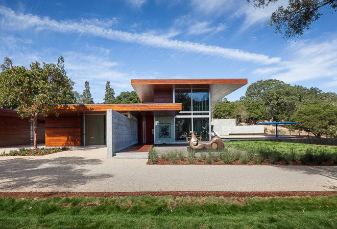 Vidalakis Residence, Swatt Miers Architects, swimming pool, natural materials, residential architecture, natural light, wooden frames, natural ventilation, green envelope, double-height spaces, daylit spaces
