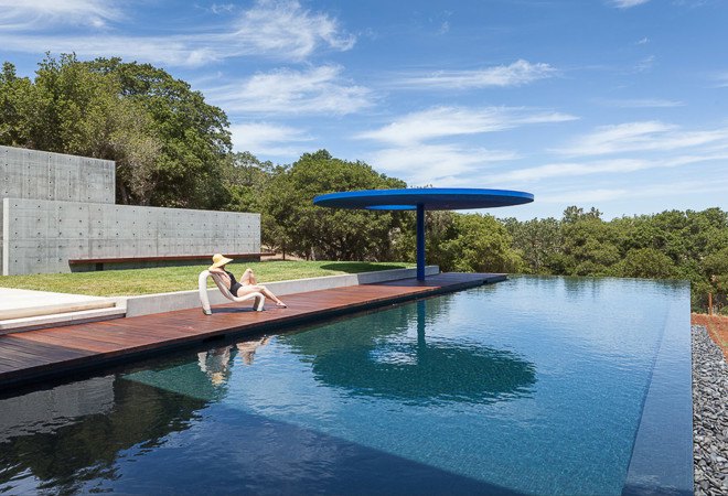 Vidalakis Residence, Swatt Miers Architects, swimming pool, natural materials, residential architecture, natural light, wooden frames, natural ventilation, green envelope, double-height spaces, daylit spaces