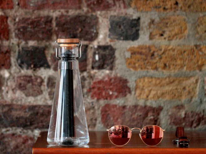 BU Water bottle, natural filter, water, reusable water bottle, activated charcoal, bamboo filter, charcoal filter, kickstarter campaign, kickstarter, reader submission