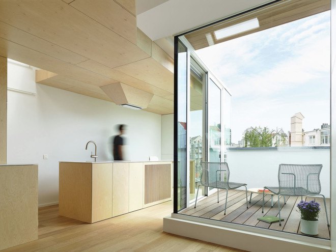 Edouard Brunet, François Martens, Maison De Tière, green renovation, Brussels, mezzanine, cantilever, apartment renovation, birch wood, small spaces, natural light