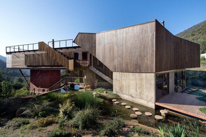 sustainable architecture, sustainable homes, sustainable building, Chile architecture, Chile residential homes, Chile nature reserve, Santiago summer homes, holiday homes, evaporative cooling, passive cooling, natural cooling, natural ventilation, landscape restoration, green homes