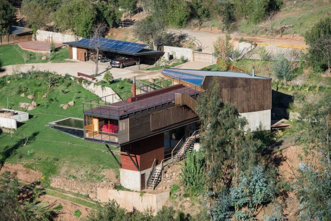 sustainable architecture, sustainable homes, sustainable building, Chile architecture, Chile residential homes, Chile nature reserve, Santiago summer homes, holiday homes, evaporative cooling, passive cooling, natural cooling, natural ventilation, landscape restoration, green homes