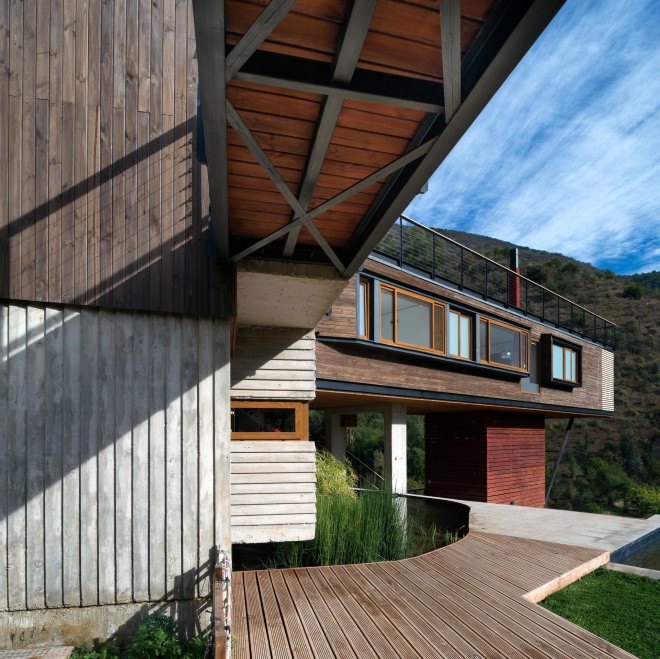 sustainable architecture, sustainable homes, sustainable building, Chile architecture, Chile residential homes, Chile nature reserve, Santiago summer homes, holiday homes, evaporative cooling, passive cooling, natural cooling, natural ventilation, landscape restoration, green homes