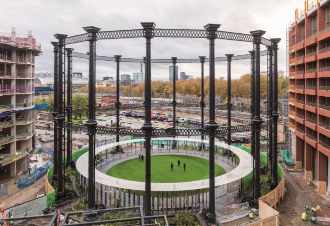 gas works, adaptive reuse, Gasholder Park, Gasholder Park by Bell Phillips Architects, Siamese Triplet gasholders, mixed use development, Hari Phillips, Bell Phillips Architects, King’s Cross, London, park, Dan Pearson Studio
