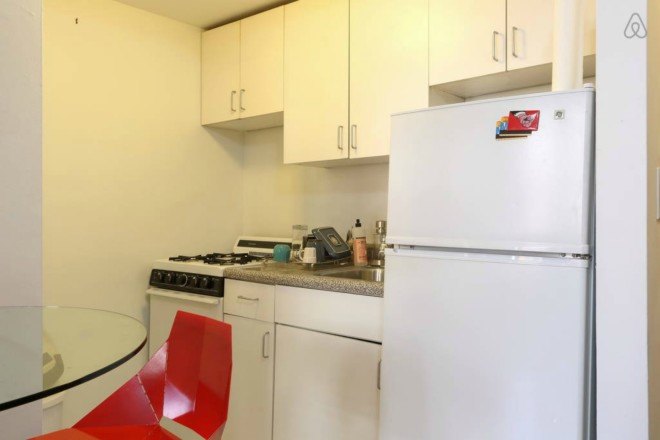 Airbnb nyc, airbnb greenwich village, greenwich village tiny apartment, tiny homes nyc, rentals nyc, architecture nyc, greenwich village apartments, tiny spaces nyc, small apartments nyc, green design, minimalist design nyc