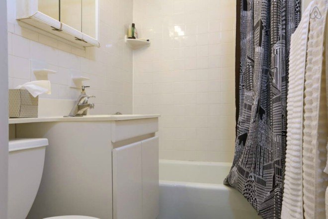 Airbnb nyc, airbnb greenwich village, greenwich village tiny apartment, tiny homes nyc, rentals nyc, architecture nyc, greenwich village apartments, tiny spaces nyc, small apartments nyc, green design, minimalist design nyc