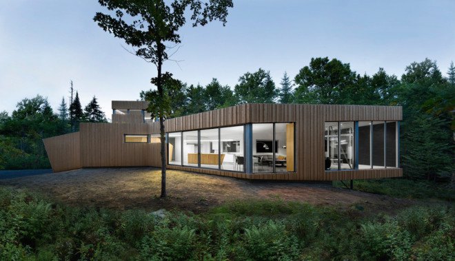 green roof, Paul Bernier, Lac Grenier, House on Lac Grenier, House on Lac Grenier by Paul Bernier, Montreal, timber house, cedar, cedar clad architecture, cedar clad house, timber architecture, cantilever, hickory units, daylight, natural lighting, patina,