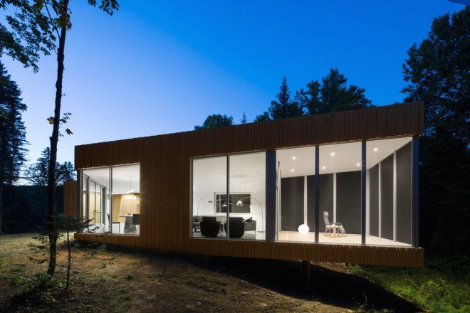 green roof, Paul Bernier, Lac Grenier, House on Lac Grenier, House on Lac Grenier by Paul Bernier, Montreal, timber house, cedar, cedar clad architecture, cedar clad house, timber architecture, cantilever, hickory units, daylight, natural lighting, patina,