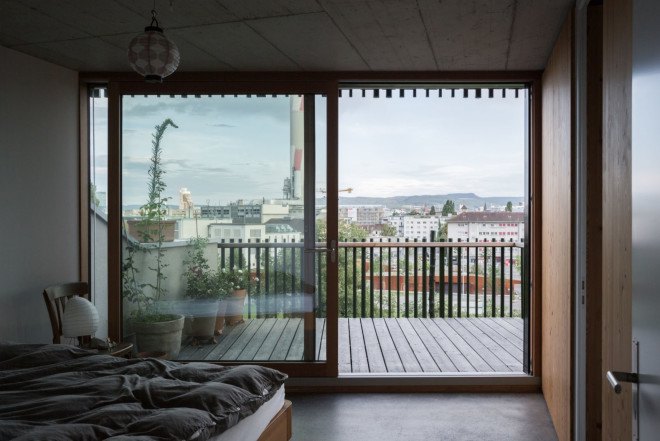 HHF Architects, Lichtstrasse, Basel, Switzerland, green renovation, courtyard, trellis design, metal facade