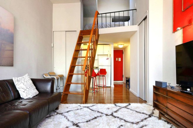 Airbnb nyc, airbnb greenwich village, greenwich village tiny apartment, tiny homes nyc, rentals nyc, architecture nyc, greenwich village apartments, tiny spaces nyc, small apartments nyc, green design, minimalist design nyc