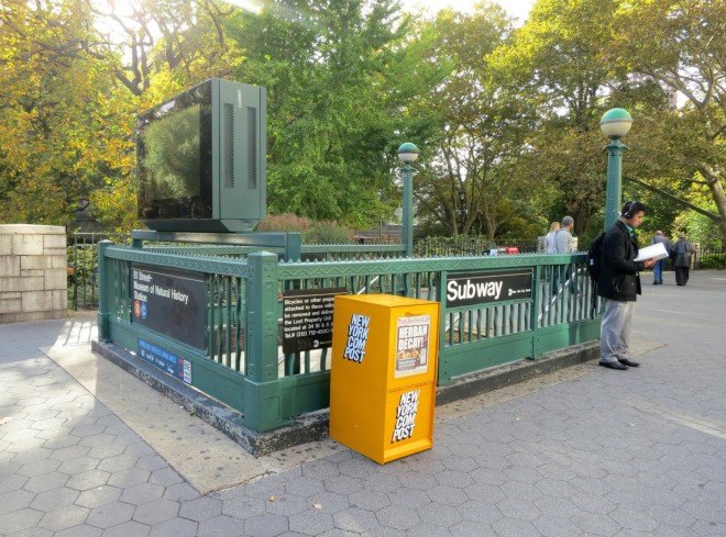 Debbie Ullman, New York Compost Project, composting and recycling in nyc, nyc composting, composting boxes, composting newspaper boxes, Organics Collection program, nyc food waste, food composting nyc, nyc composting programs, green design, urban design, city parks, city gardens