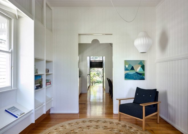 Queensland, Queenslander bungalow, Australia, Vokes and Peters, green renovation, heritage buildings, wooden facade, timber, green extension, timber architecture