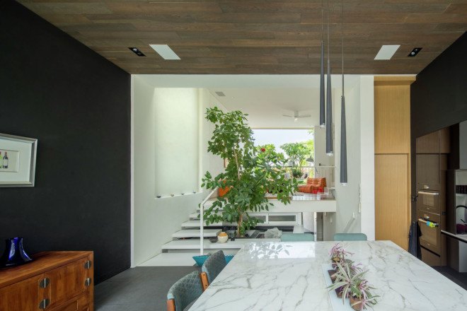 Rienzi house, A D LAB, Singapore, small footprint, small house, green architecture, courtyard, green terrace, natural light, skylights