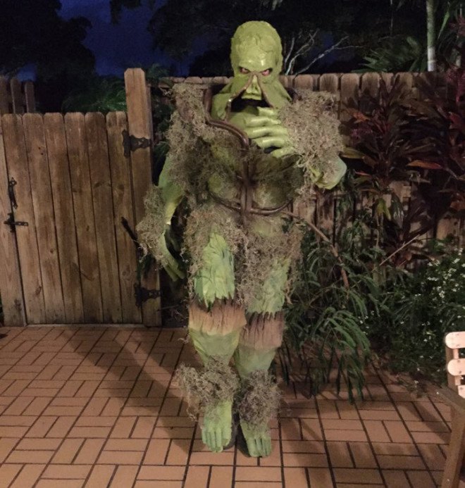DIY halloween costume, DIY costume, halloween costume, halloween costume ideas, do it yourself costume, recycled costume, Halloween
