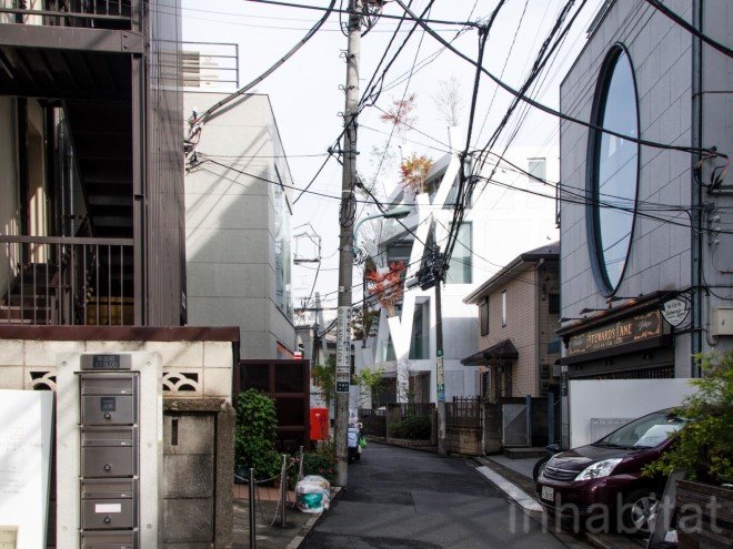 Sou Fujimoto, japanese architecture, tokyo architecture, japanese house, Japanese design, vertical forest, Bosco Verticale, green facade, omotesando, Omotesando Branches, Trees Building, facade