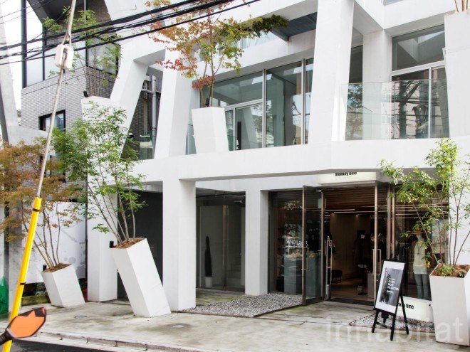 Sou Fujimoto, japanese architecture, tokyo architecture, japanese house, Japanese design, vertical forest, Bosco Verticale, green facade, omotesando, Omotesando Branches, Trees Building, facade