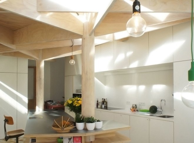 House in Ghent, extension, Atelier Vens Vanbelle, timber construction, ceiling patterns, hexagonal tiles, skylights, glass walls, natural light, atrium, green interior