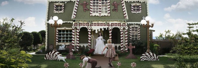 christine mcconnell, gingerbread house, christmas decorations, decorated home, gingerbread decorations, holiday decorations, holiday home decor