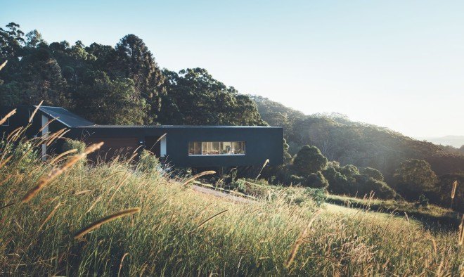 Teeland Architects, Stealth House, Stealth House by Teeland Architects, photovoltaic systems, wastewater recycling, natural light, cantilevered home, panoramic views, site specific design, cantilever, solar-powered house, Sunshine Coast,