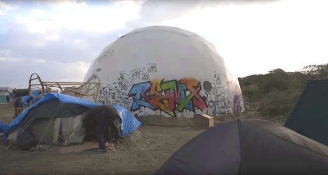 Calais refugee camp, Calais Jungle, Good Chance Theatre, geodesic dome, social design, social responsibility, ghetto, cultural venues, migrants, migrant camp, France, communal spaces