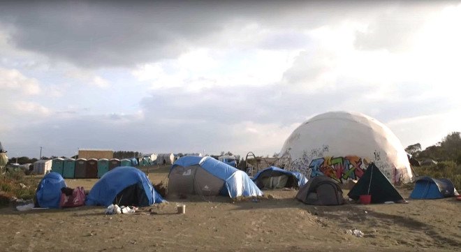 Calais refugee camp, Calais Jungle, Good Chance Theatre, geodesic dome, social design, social responsibility, ghetto, cultural venues, migrants, migrant camp, France, communal spaces
