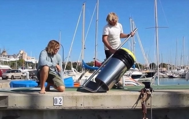 Seabin, ocean waste, water issues, plastic waste, sustainable materials, green technology, natural materials, recycled materials, reused materials