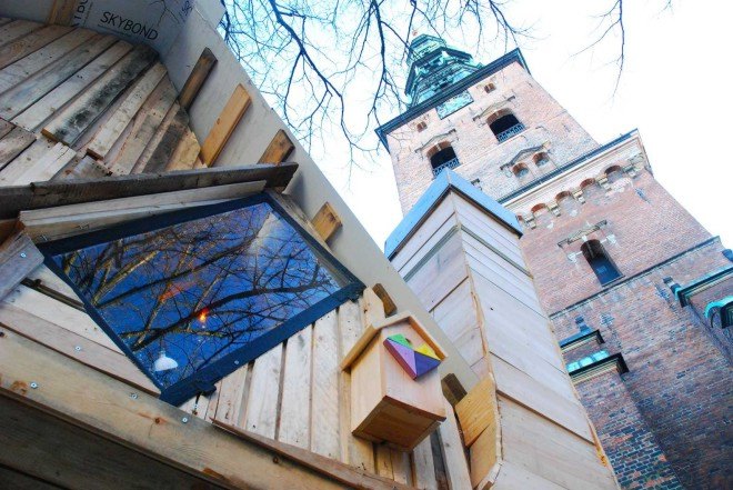 Thomas Dambo, recycled pallets shelter, Remake Christmas, Nikolaj Square, DIY Christmas, recycled materials, Copenhagen