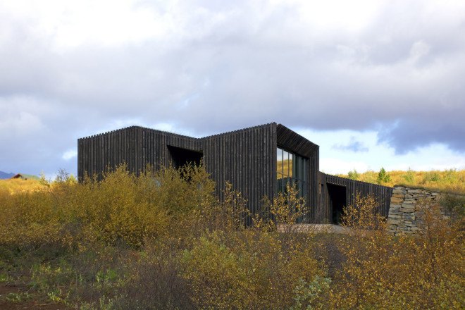 green roof, green architecture, vacation cottage, cottage, PK Arkitektar, geothermal energy, Iceland, underground architecture, concrete, low maintenance