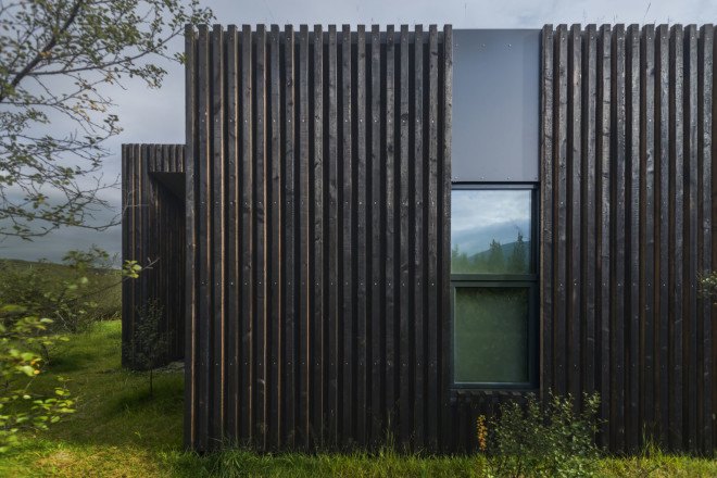 green roof, green architecture, vacation cottage, cottage, PK Arkitektar, geothermal energy, Iceland, underground architecture, concrete, low maintenance