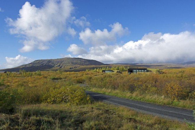 green roof, green architecture, vacation cottage, cottage, PK Arkitektar, geothermal energy, Iceland, underground architecture, concrete, low maintenance