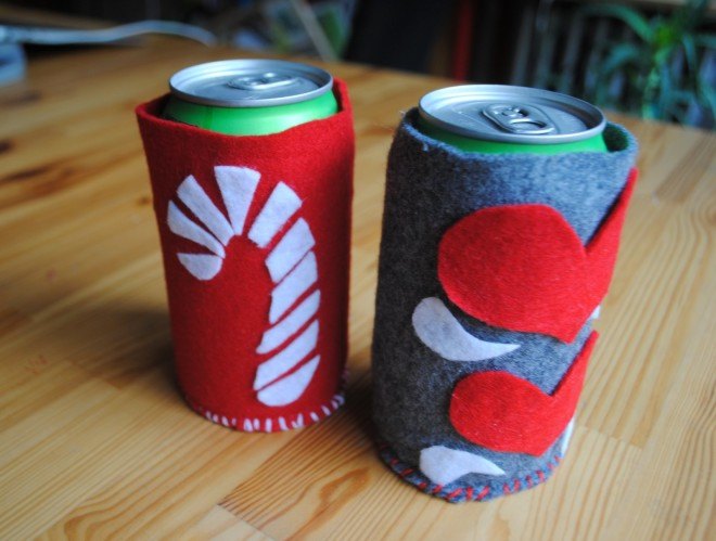 craft, DIY, holidays, christmas, beer, bottle, can, holder, koozie, cozy, sewing, felt, gift, handmade