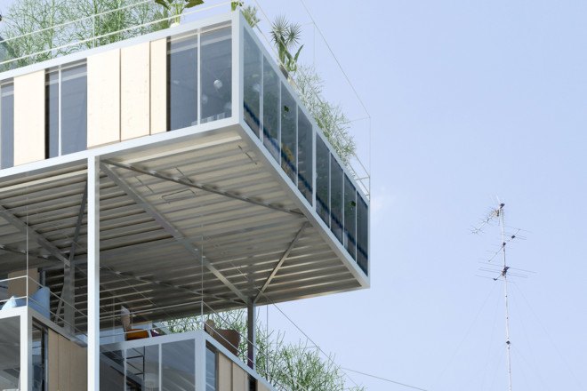 3BOX, 3BOX by Stéphane Malka Architecture, Stéphane Malka Architecture, prefab architecture, prefab housing, La Seine, affordable housing, parasitic architecture, modular housing, modular architecture, Les Toits du Monde, 3BOX Les Toits du Monde,