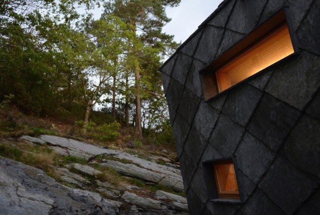 Cabin Ryfylke, Cabin Ryfylke by Pir II and Resell Arkitektur, Pir II, Resell Arkitektur, cabin, wood-burning stove, Norwegian slate, slate shingles, slate facade, weather-resistant cabin, cabin architecture, Norwegian cabin, remote cabin, acetylated wood