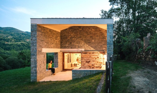 PYO Arquitectos, Casa Tmolo, Casa Tmolo by PYO Arquitectos, renovation, farmhouse turned home, farmhouse renovation, stable renovation, Asturias architecture, locally sourced stone, stable doors,
