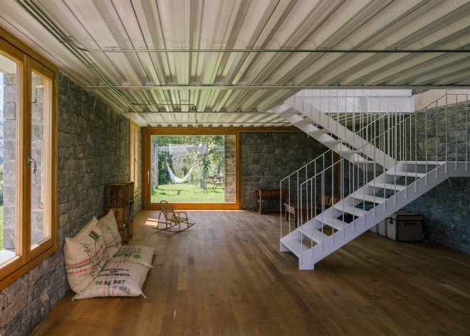 PYO Arquitectos, Casa Tmolo, Casa Tmolo by PYO Arquitectos, renovation, farmhouse turned home, farmhouse renovation, stable renovation, Asturias architecture, locally sourced stone, stable doors,