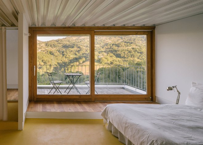 PYO Arquitectos, Casa Tmolo, Casa Tmolo by PYO Arquitectos, renovation, farmhouse turned home, farmhouse renovation, stable renovation, Asturias architecture, locally sourced stone, stable doors,