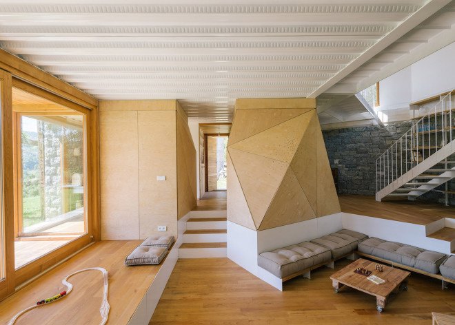 PYO Arquitectos, Casa Tmolo, Casa Tmolo by PYO Arquitectos, renovation, farmhouse turned home, farmhouse renovation, stable renovation, Asturias architecture, locally sourced stone, stable doors,