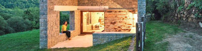 PYO Arquitectos, Casa Tmolo, Casa Tmolo by PYO Arquitectos, renovation, farmhouse turned home, farmhouse renovation, stable renovation, Asturias architecture, locally sourced stone, stable doors,