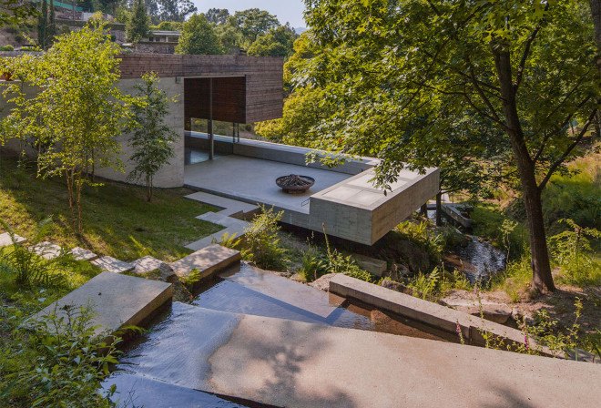 Gerês House, Carvalho Araújo, Portugal, green architecture, concrete house, timber facade, swimming pool, wooden mezzanine, natural light