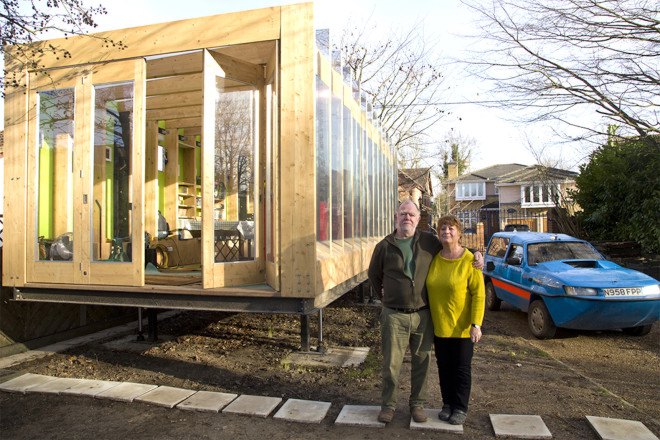 Greenhouse That Grows Legs, Greenhouse That Grows Legs by BAT Studio, BAT studio, flood defense architecture, flood resistant architecture, hydraulic lift architecture, protect architecture from flood, River Thames architecture, glue laminated timber, greenhouse, Between Art and Technology Studio