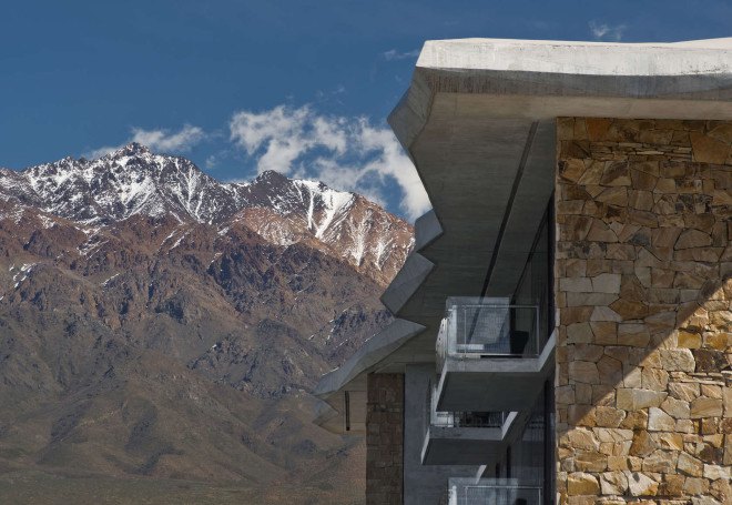 luxury resort, wine resort, Hotel Casa de Uco, Alberto Tonconogy y Asociados, lightweight, natural light, mulit-use spaces, green hotel, minimalist design, winery, Argentina