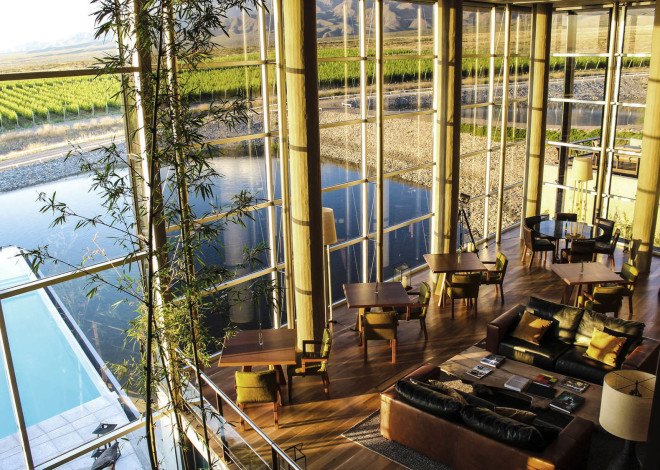 luxury resort, wine resort, Hotel Casa de Uco, Alberto Tonconogy y Asociados, lightweight, natural light, mulit-use spaces, green hotel, minimalist design, winery, Argentina