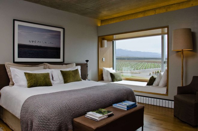luxury resort, wine resort, Hotel Casa de Uco, Alberto Tonconogy y Asociados, lightweight, natural light, mulit-use spaces, green hotel, minimalist design, winery, Argentina
