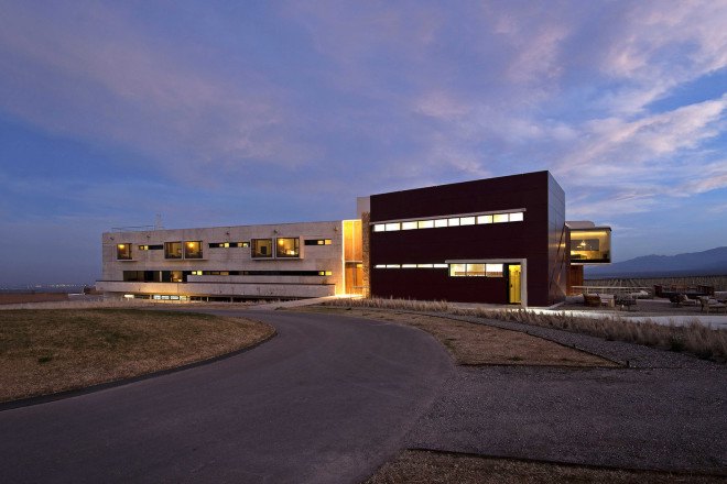 luxury resort, wine resort, Hotel Casa de Uco, Alberto Tonconogy y Asociados, lightweight, natural light, mulit-use spaces, green hotel, minimalist design, winery, Argentina