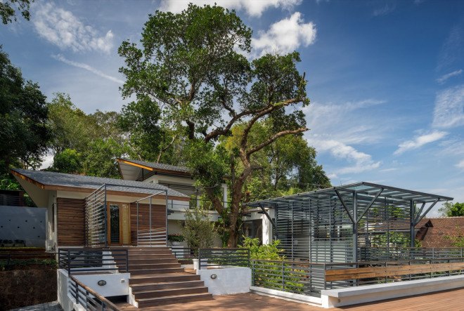 Rubber Soul architect, Goa India, courtyard, India architecture, wooden deck, private residence, green architecture, natural light