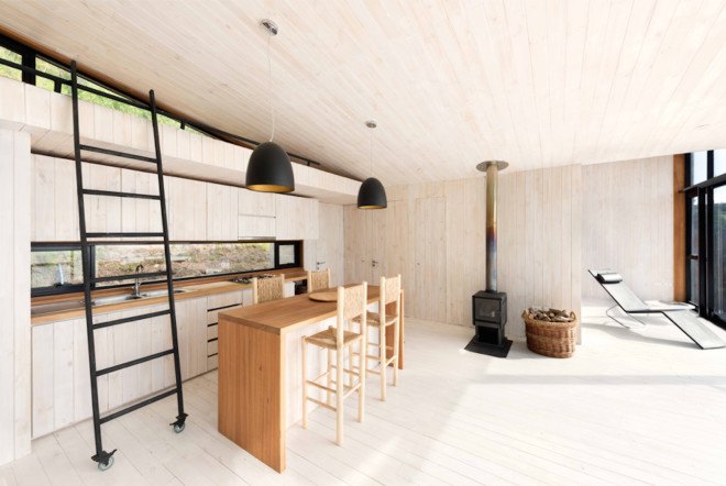 SIPS, clerestory window, panoramic views, Joannon Arquitectos, IA House, IA House by Joannon Arquitectos, Quintay, low-e glass, glazed walls, full-height glazing, Chilean architecture