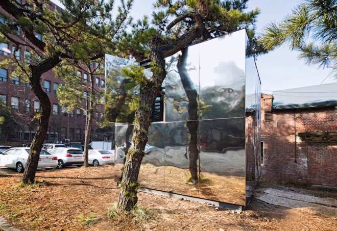 ArchiWorkshop, Mobile Library, mobile libraries, tiny library, tiny library structure, Mobile Library by ArchiWorkshop, Seoul, Seoul Innovation Park, Seoul art installations, scaffolding art installation, temporary pavilions